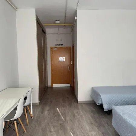 Residencia Hostel *